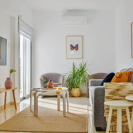 Phaedrus Living: Seaside Luxury Flat Lighthouse 67 Apartment Paphos ภายนอก รูปภาพ