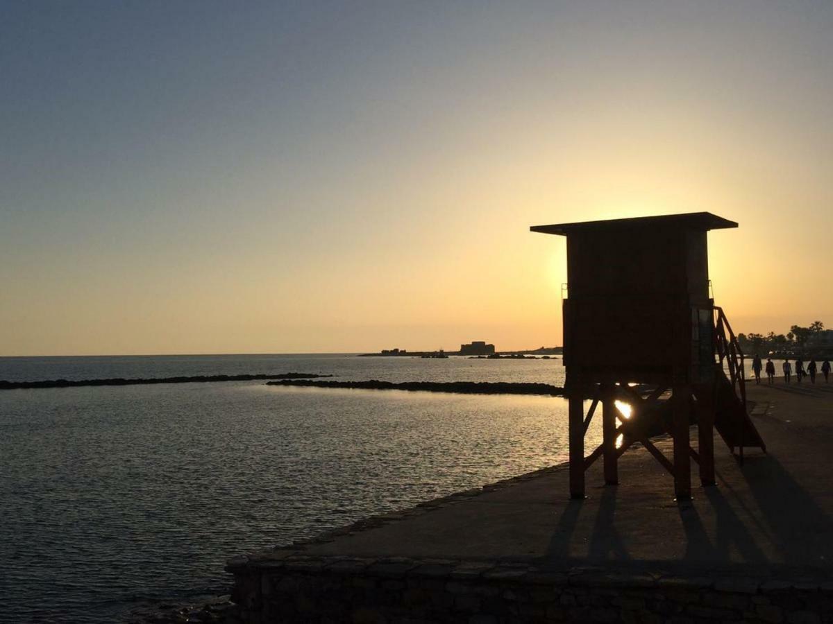 Phaedrus Living: Seaside Luxury Flat Lighthouse 67 Apartment Paphos ภายนอก รูปภาพ