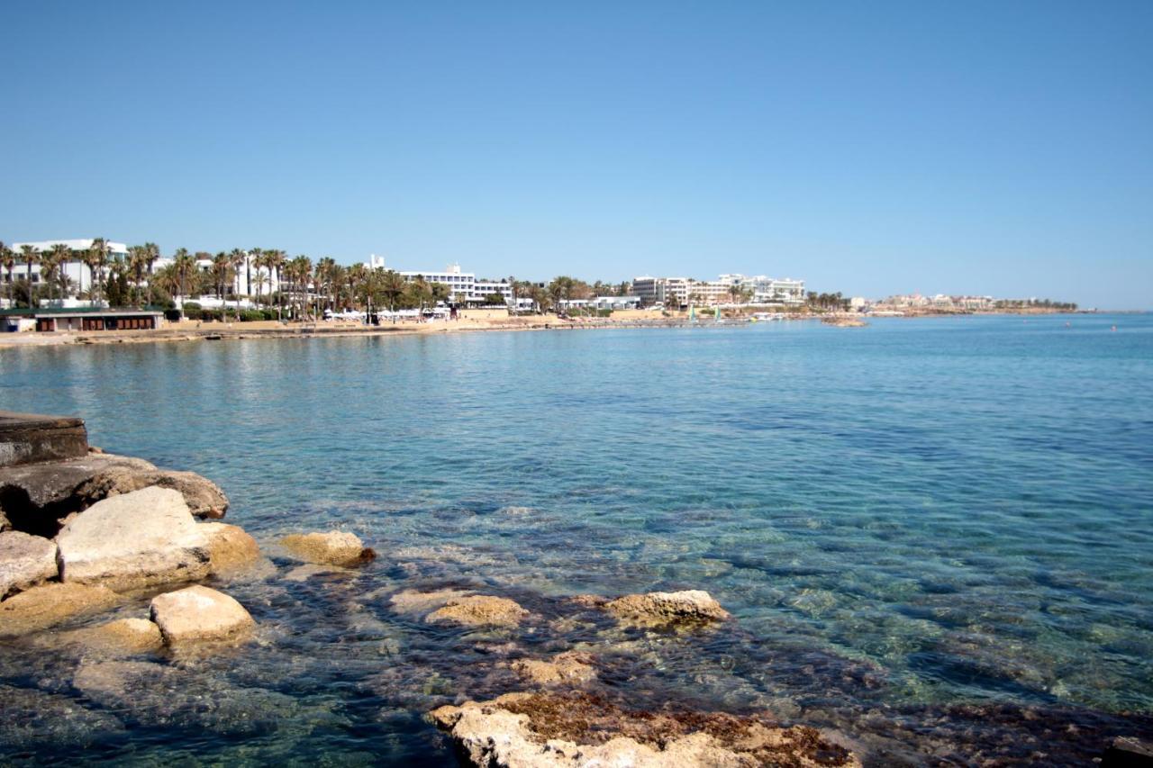 Phaedrus Living: Seaside Luxury Flat Lighthouse 67 Apartment Paphos ภายนอก รูปภาพ